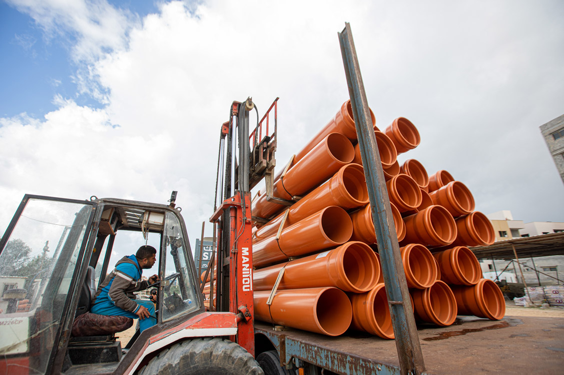 إنشاء شبكة صرف صحي في محيط محطة PS-11 في مدينة غزة 