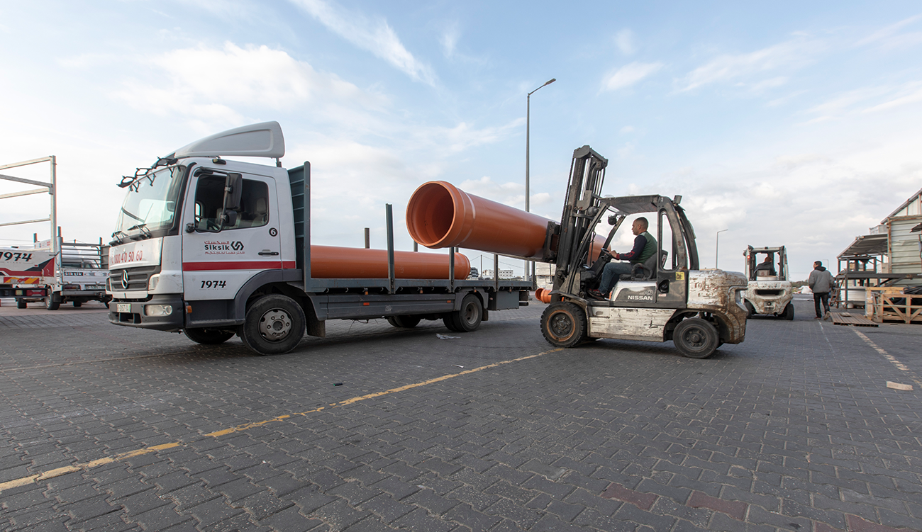 ترميم شارع مدخل جامعة الأزهر